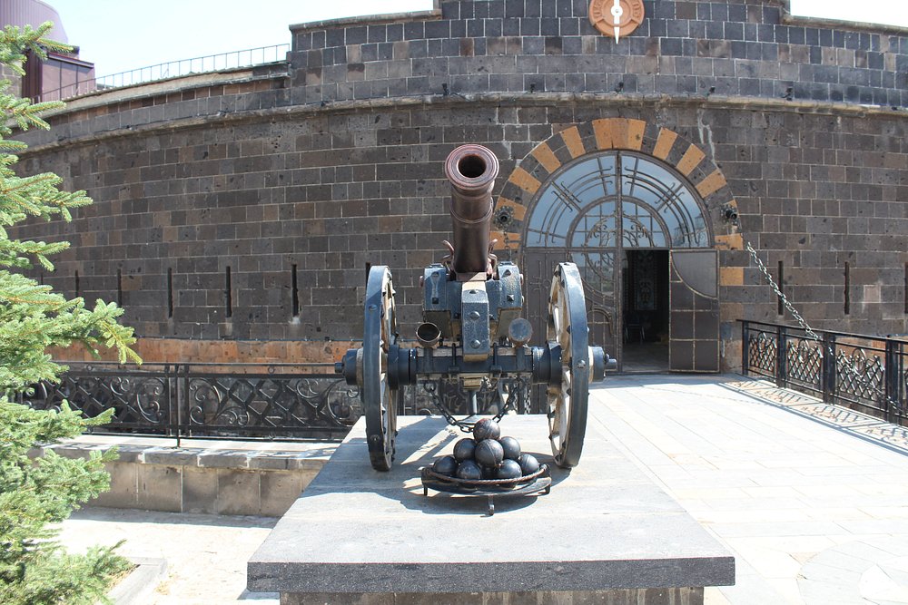 Black Fortress gallery image 5